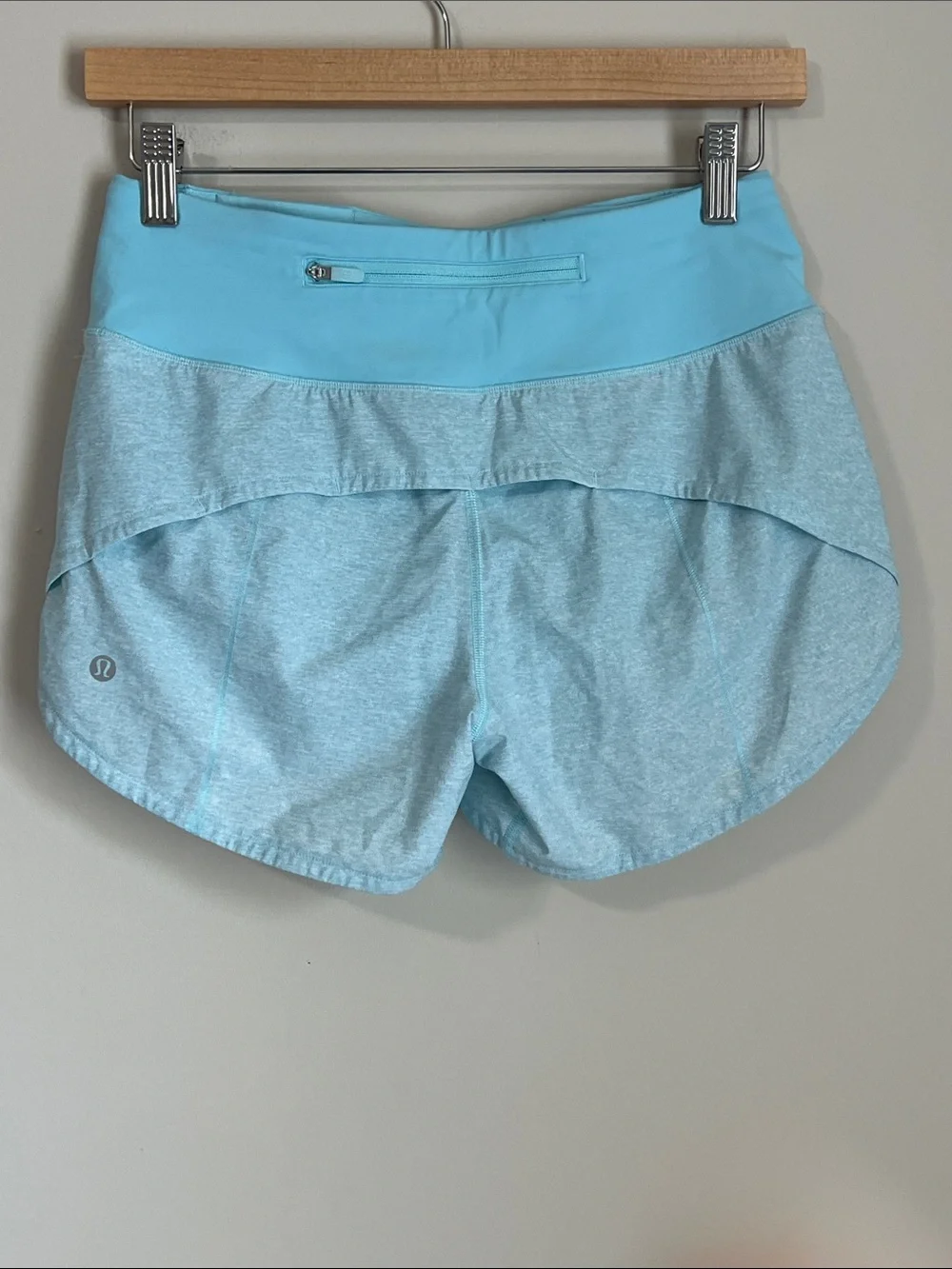 Lululemon Speed Up Running Shorts 4 inch Blue Women's 4 EUC Athletic - Picture 1 of 6